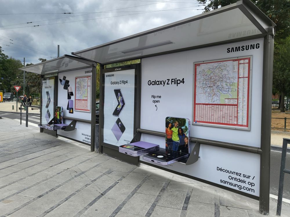 Bus-Shelter-Advertising-5